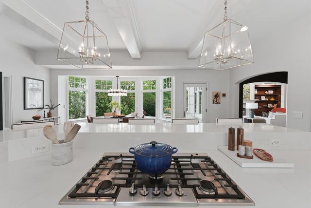 2950 Linkbury Lane, Upper Arlington, OH 43221