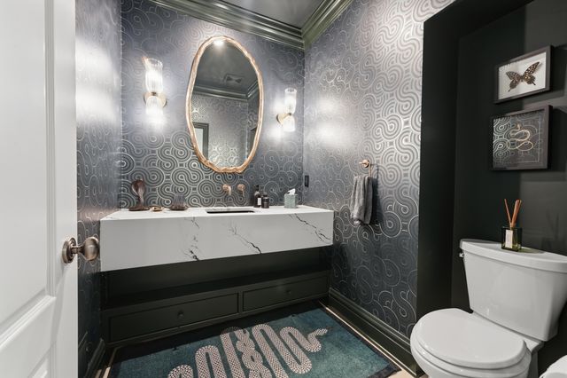 2950 Linkbury Lane, Upper Arlington, OH 43221