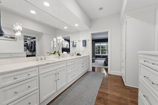 2950 Linkbury Lane, Upper Arlington, OH 43221