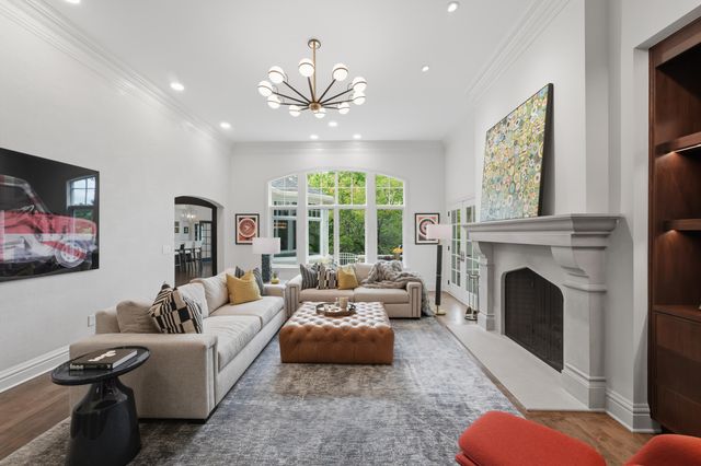 2950 Linkbury Lane, Upper Arlington, OH 43221