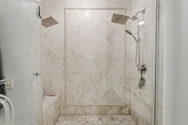 2950 Linkbury Lane, Upper Arlington, OH 43221