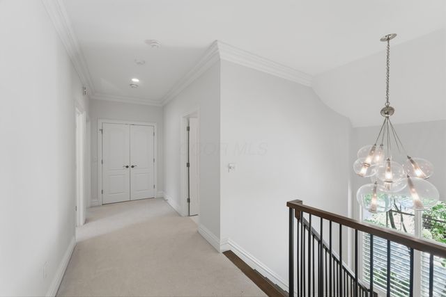 2950 Linkbury Lane, Upper Arlington, OH 43221