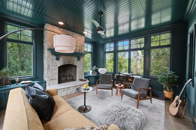 2950 Linkbury Lane, Upper Arlington, OH 43221