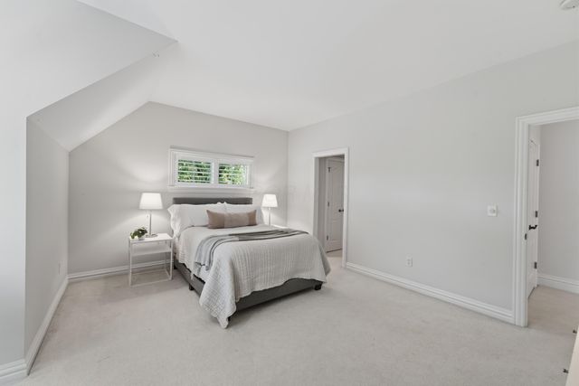 2950 Linkbury Lane, Upper Arlington, OH 43221