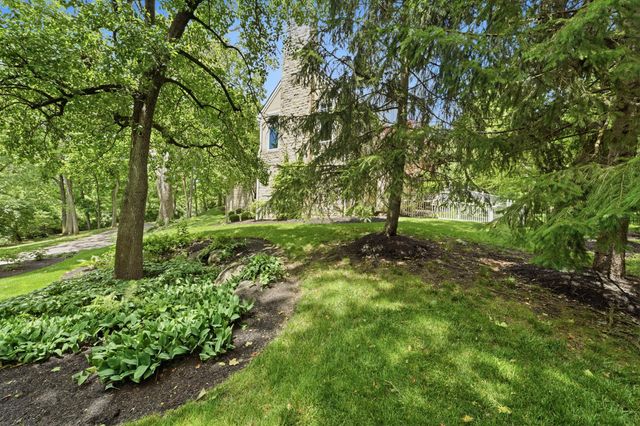 2950 Linkbury Lane, Upper Arlington, OH 43221