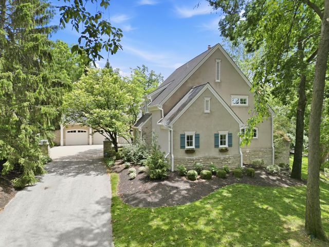 2950 Linkbury Lane, Upper Arlington, OH 43221
