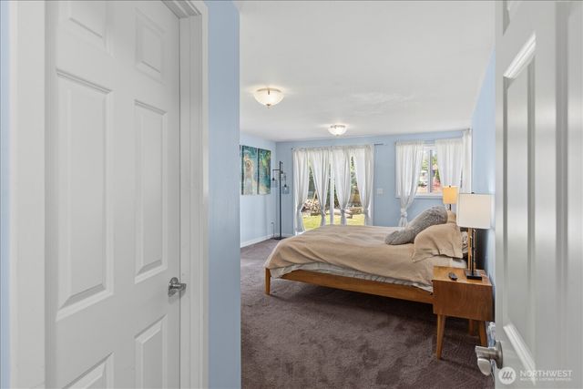 8119 190th Street SW, Edmonds, WA 98026