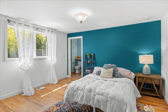 8119 190th Street SW, Edmonds, WA 98026