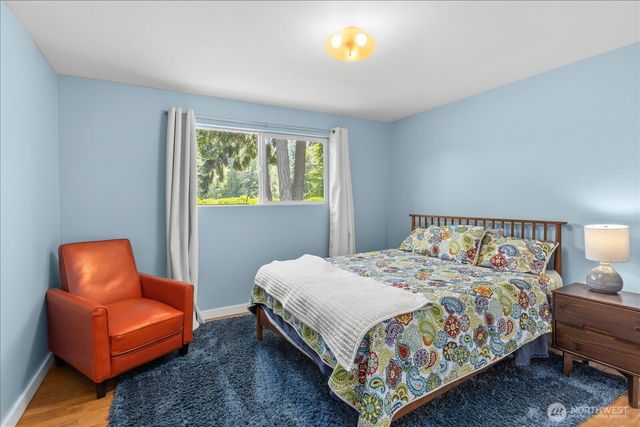 8119 190th Street SW, Edmonds, WA 98026