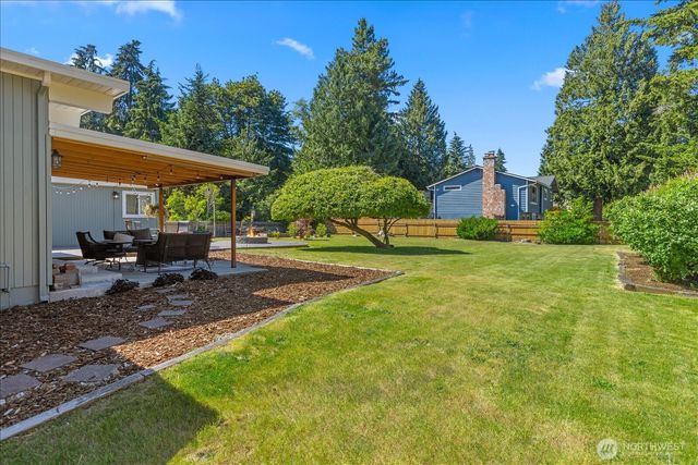 8119 190th Street SW, Edmonds, WA 98026