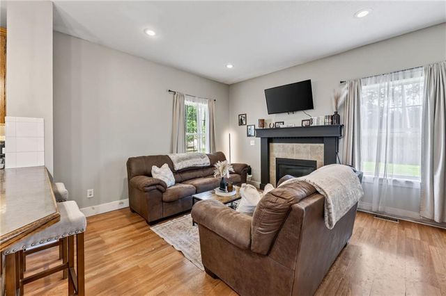 2000 Riverstone Drive, Excelsior Springs, MO 64024