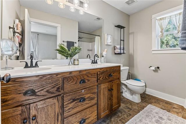 2000 Riverstone Drive, Excelsior Springs, MO 64024