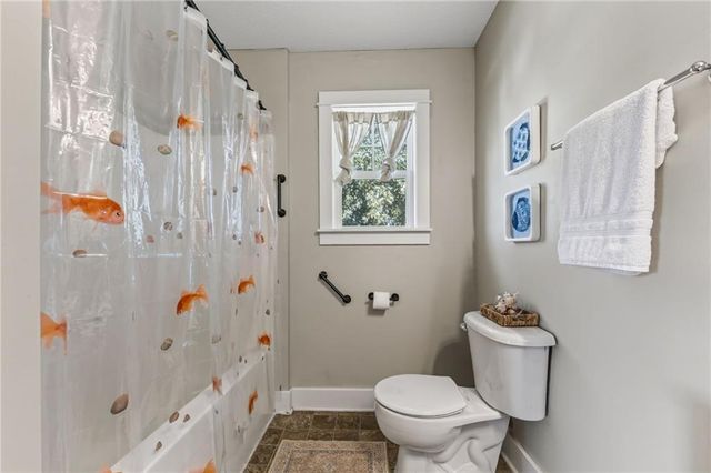 2000 Riverstone Drive, Excelsior Springs, MO 64024