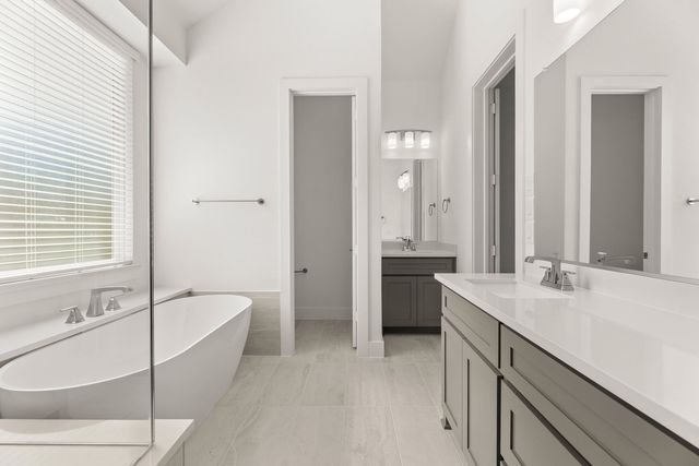 621 Hidden Lakes, Desoto, TX 75115