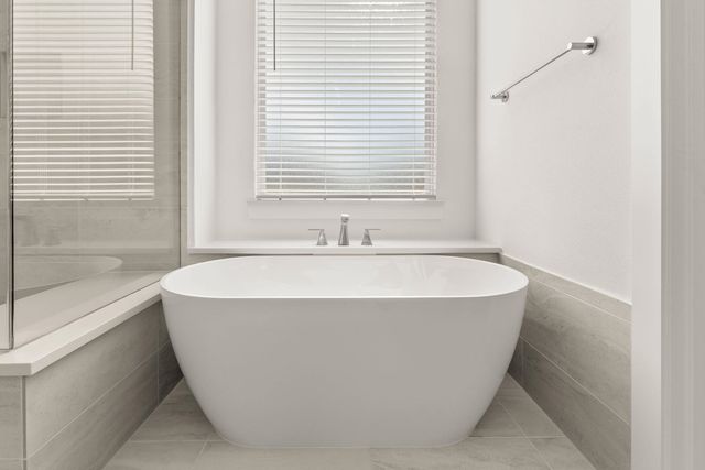 621 Hidden Lakes, Desoto, TX 75115