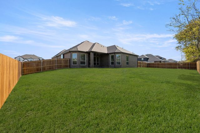 621 Hidden Lakes, Desoto, TX 75115
