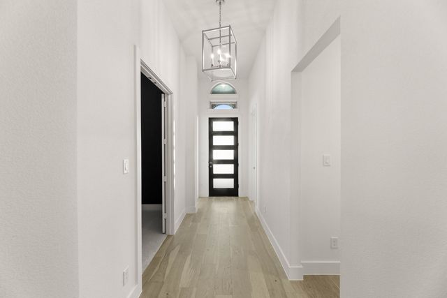 621 Hidden Lakes, Desoto, TX 75115