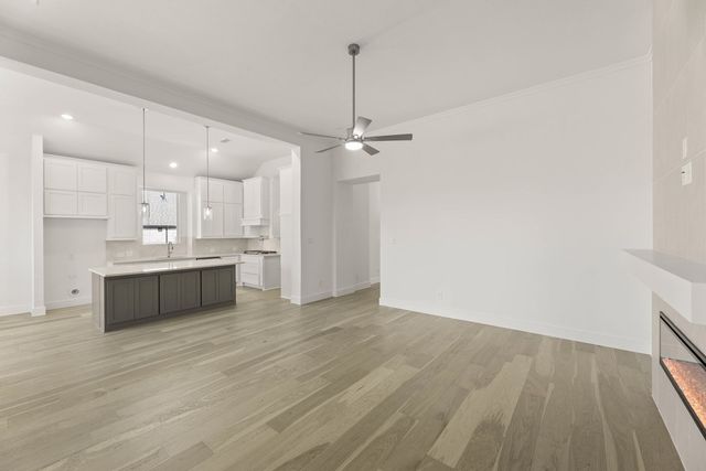 621 Hidden Lakes, Desoto, TX 75115