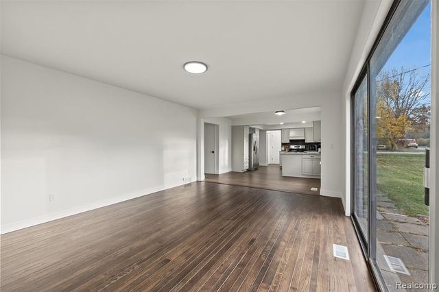 4603 Hedgewood Drive, Bloomfield Hills, MI 48301