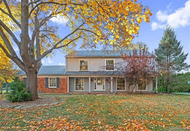 4603 Hedgewood Drive, Bloomfield Hills, MI 48301