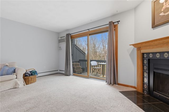 7 Wake Robin Road 1604, Lincoln, RI 02864