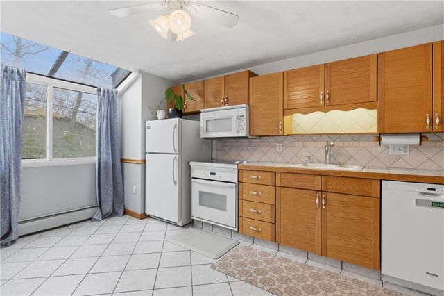 7 Wake Robin Road 1604, Lincoln, RI 02864