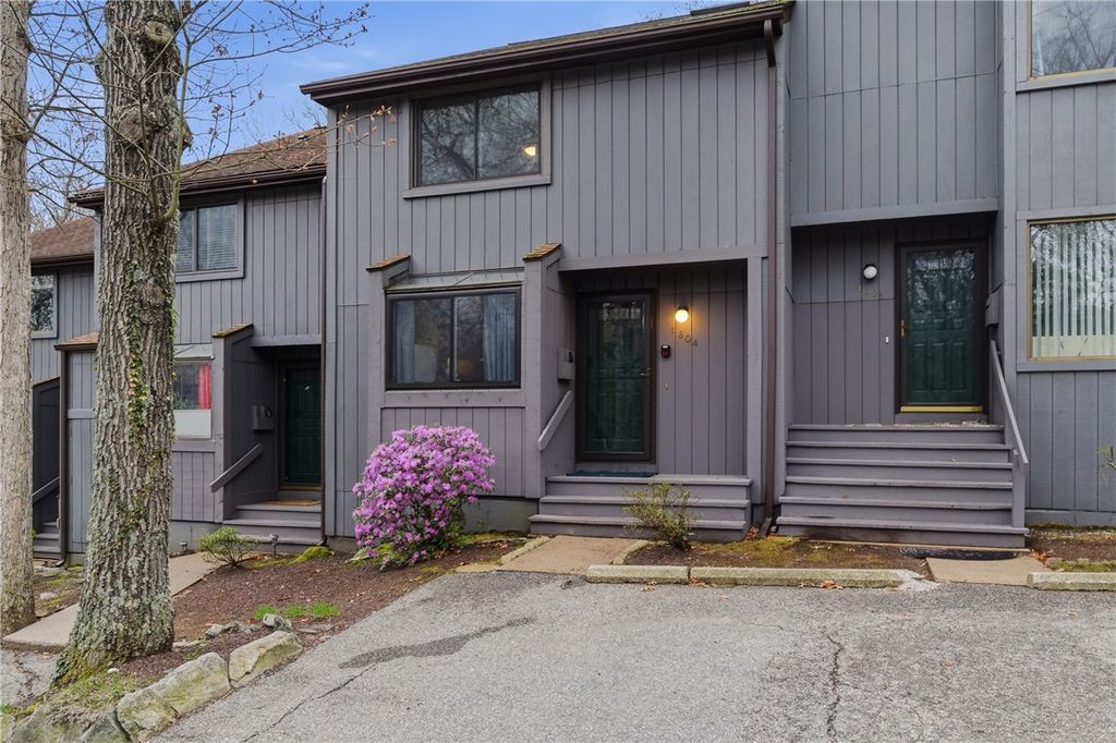 7 Wake Robin Road 1604, Lincoln, RI 02864