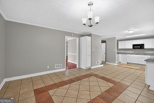 1406 Crooked Tree Circle, Stone Mountain, GA 30088