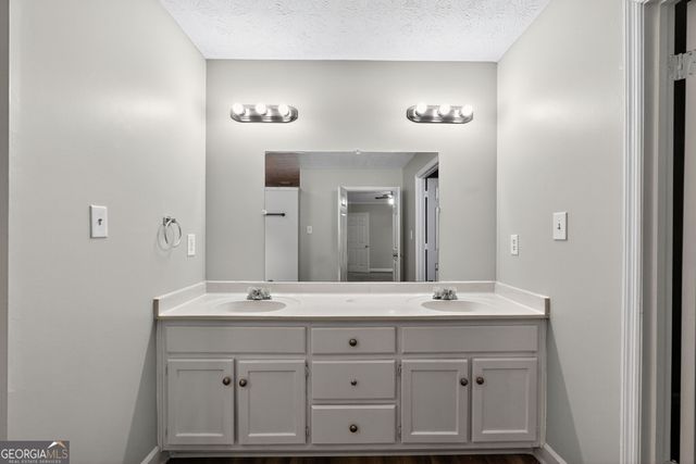 1406 Crooked Tree Circle, Stone Mountain, GA 30088