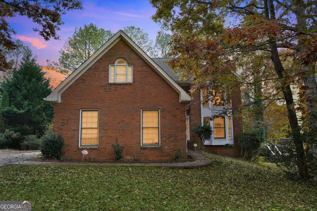1406 Crooked Tree Circle, Stone Mountain, GA 30088