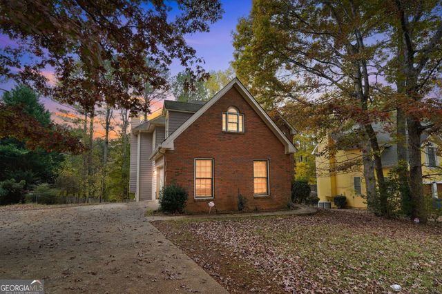 1406 Crooked Tree Circle, Stone Mountain, GA 30088