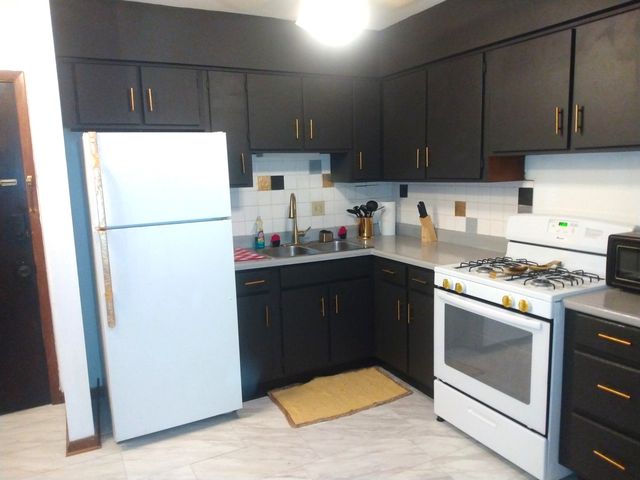 18550 S Torrence Avenue 23, Lansing, IL 60438