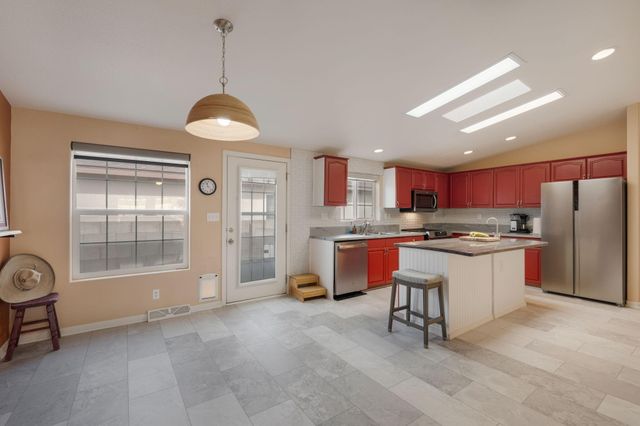 303 Sunrise Bluffs Drive, Belen, NM 87002