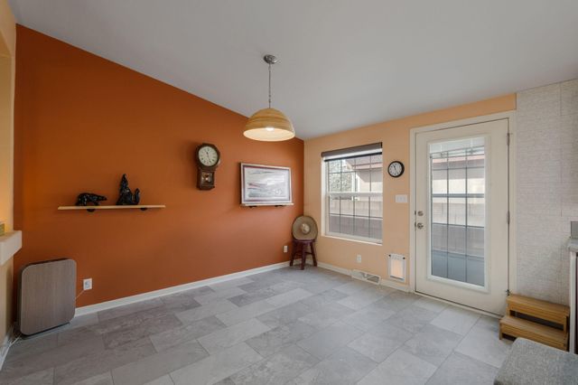 303 Sunrise Bluffs Drive, Belen, NM 87002