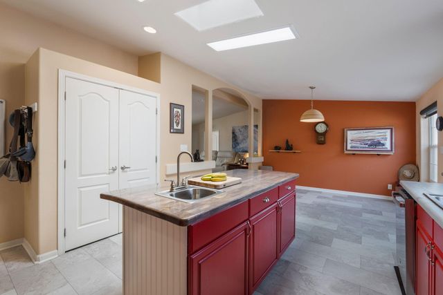 303 Sunrise Bluffs Drive, Belen, NM 87002