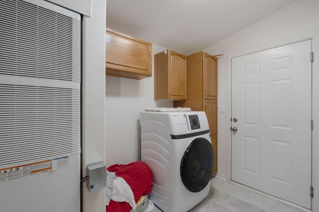 303 Sunrise Bluffs Drive, Belen, NM 87002