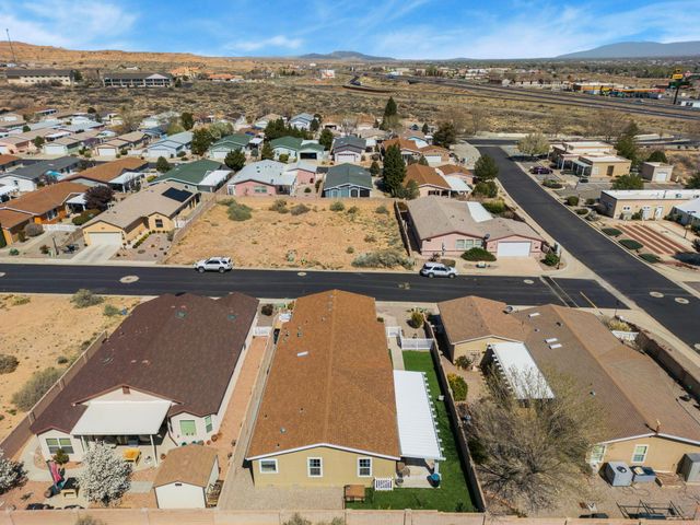 303 Sunrise Bluffs Drive, Belen, NM 87002