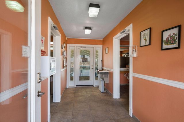 303 Sunrise Bluffs Drive, Belen, NM 87002