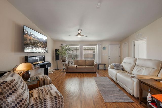 303 Sunrise Bluffs Drive, Belen, NM 87002