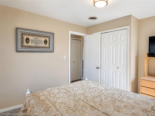34035 Caseville Court, Westland, MI 48186