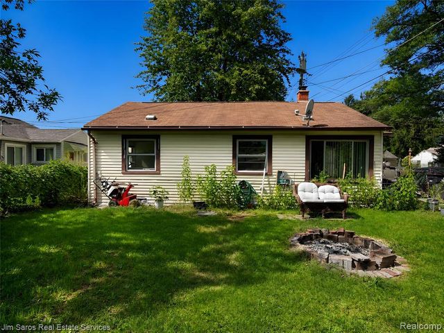 34035 Caseville Court, Westland, MI 48186