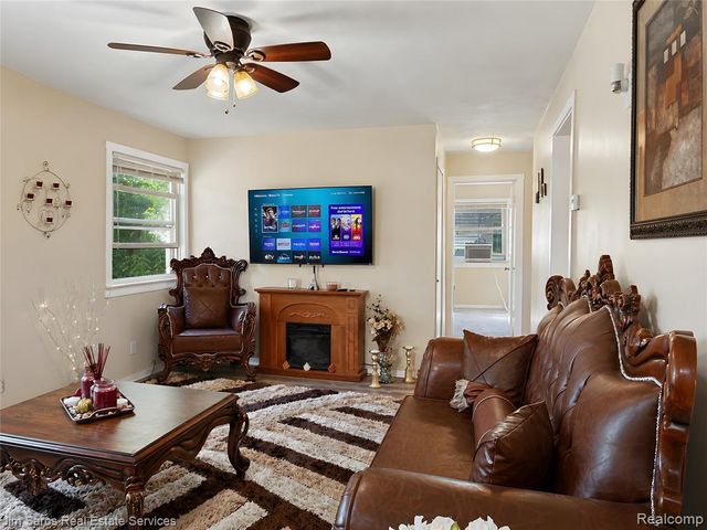 34035 Caseville Court, Westland, MI 48186