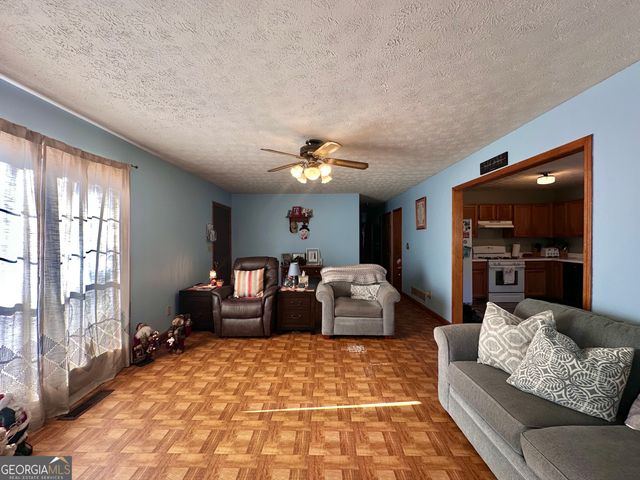 276 Oglesby Bridge Road SE, Conyers, GA 30094