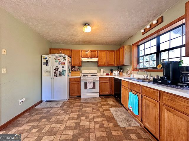 276 Oglesby Bridge Road SE, Conyers, GA 30094