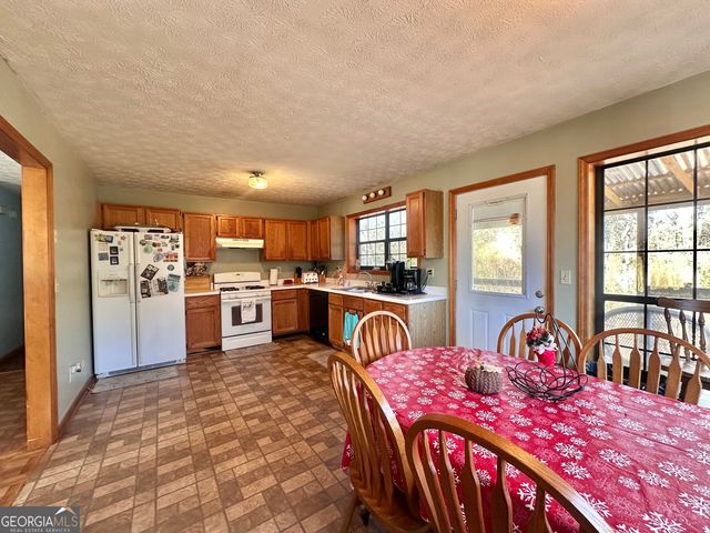 276 Oglesby Bridge Road SE, Conyers, GA 30094