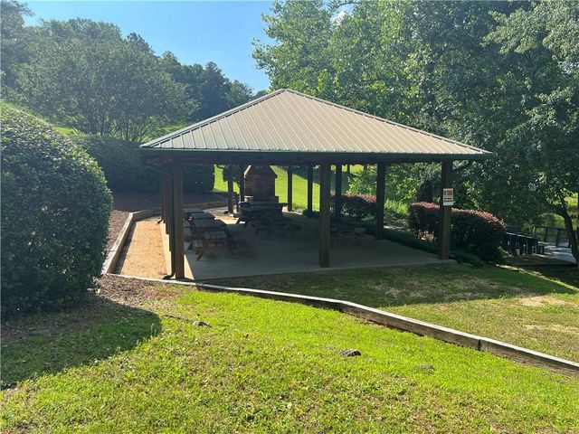 543 Cove Lake Drive, Marble Hill, GA 30148
