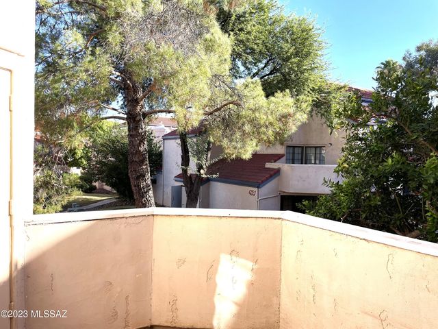 4285 N River Grove Cir Apt 215, Tucson, AZ 85719