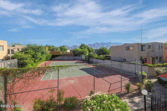 4285 N River Grove Cir Apt 215, Tucson, AZ 85719