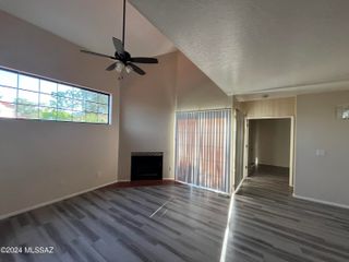 4285 N River Grove Cir Apt 215, Tucson, AZ 85719