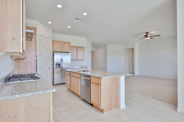 16685 W QUESTA Drive, Surprise, AZ 85387